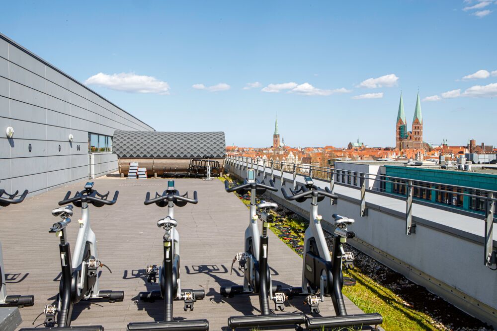 Dachterrasse mit Blick über Lübeck