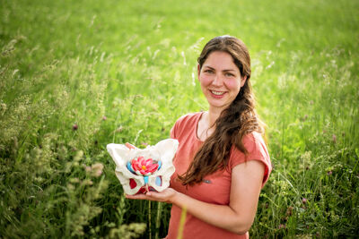 Wunderblume - Nadja Ax Dr. Kohnle-Weg Logo