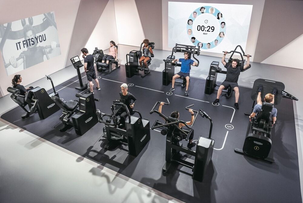 Technogym Zirkel und freie Kraftgeräte