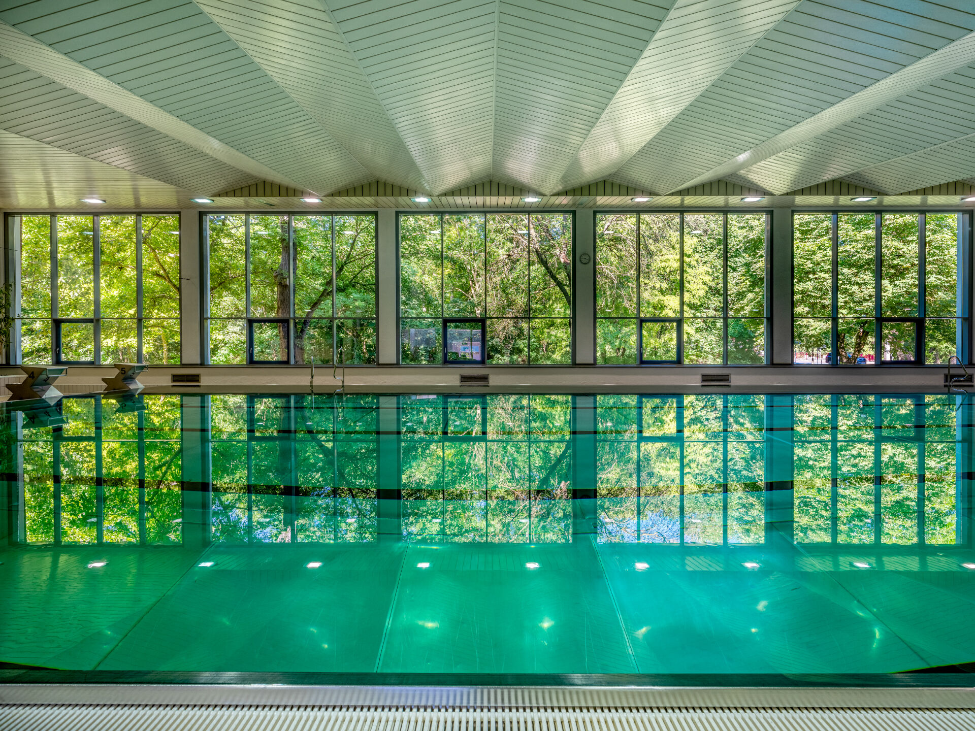 Schwimmerbecken