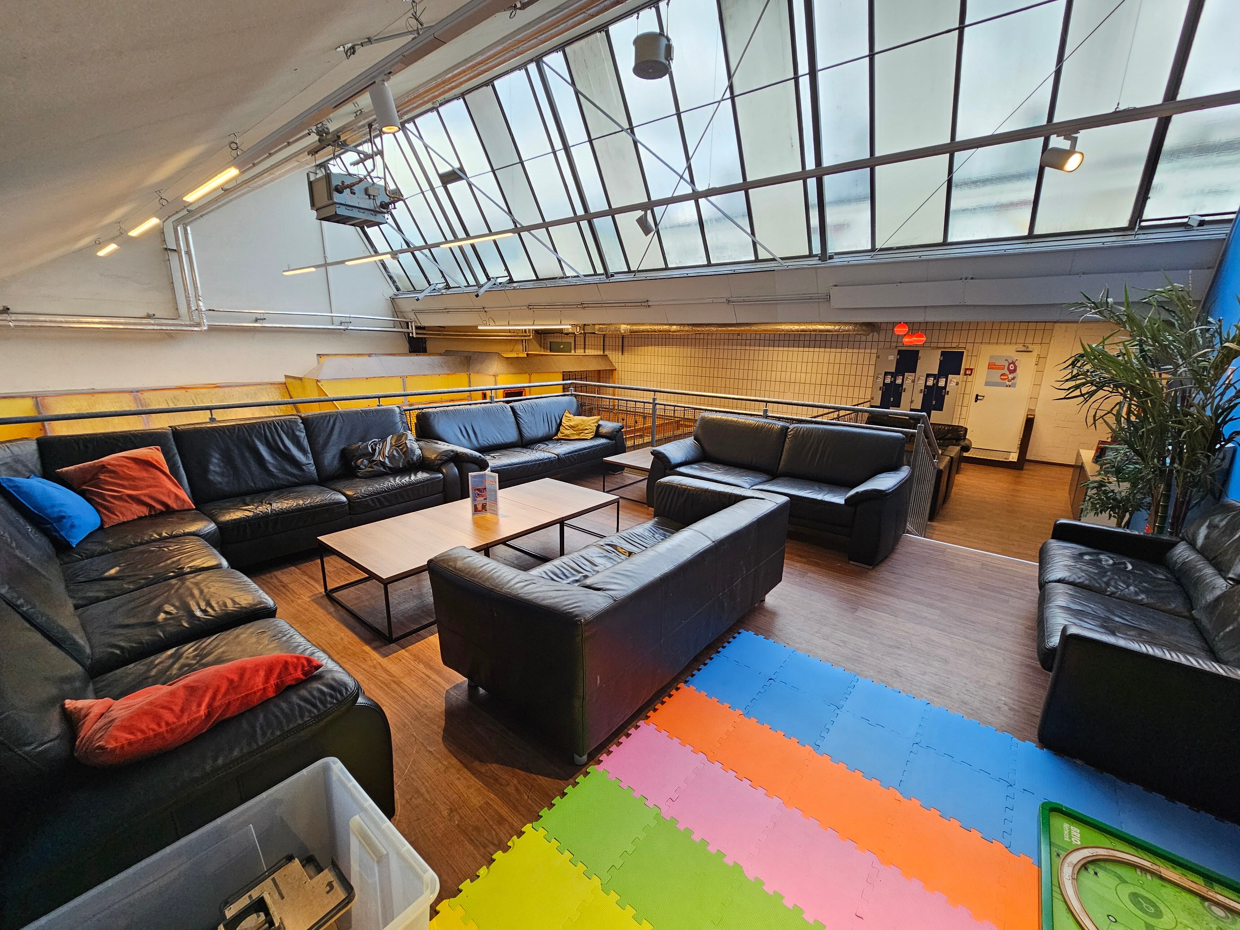 Elternlounge Kinderbereich