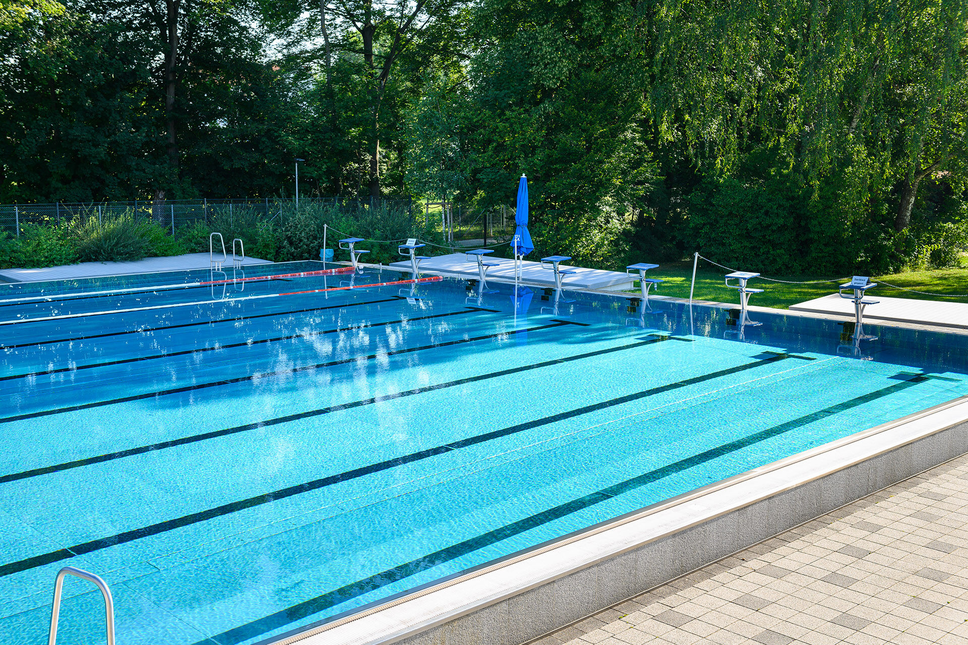 Wettkampfbecken