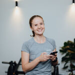 Portraitbild von Sarah Schrader.