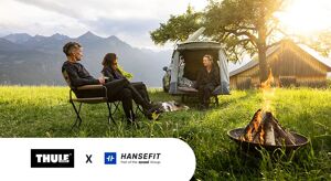 Personen sind Outdoor am campen