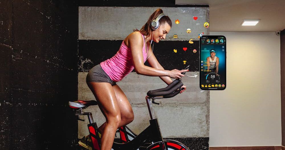 Header der Motosumo-App How-to Seite, der eine Frau beim Cycling zeigt, mit einer Abbildung der App.