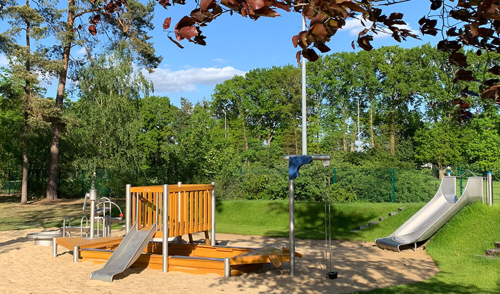 Kinderspielplatz mit Matschecke