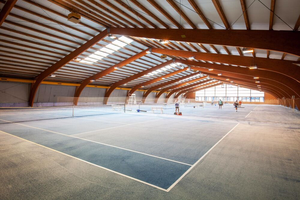 Indoor-Tennisplatz